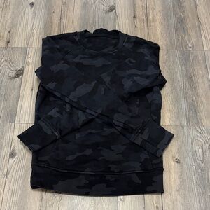 Black Camo lululemon scuba crewneck